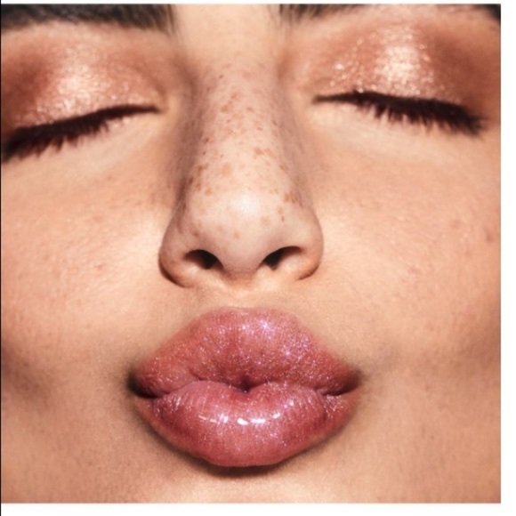 Smashbox Gloss Angeles Lip Gloss Celeb Sighting - Picture 7 of 8